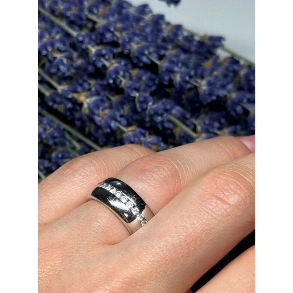 925 STERLING SILVER CZ RING SIZE 6